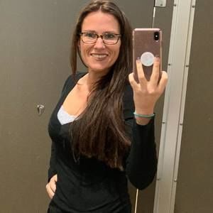 Meet your Posher, Crystal